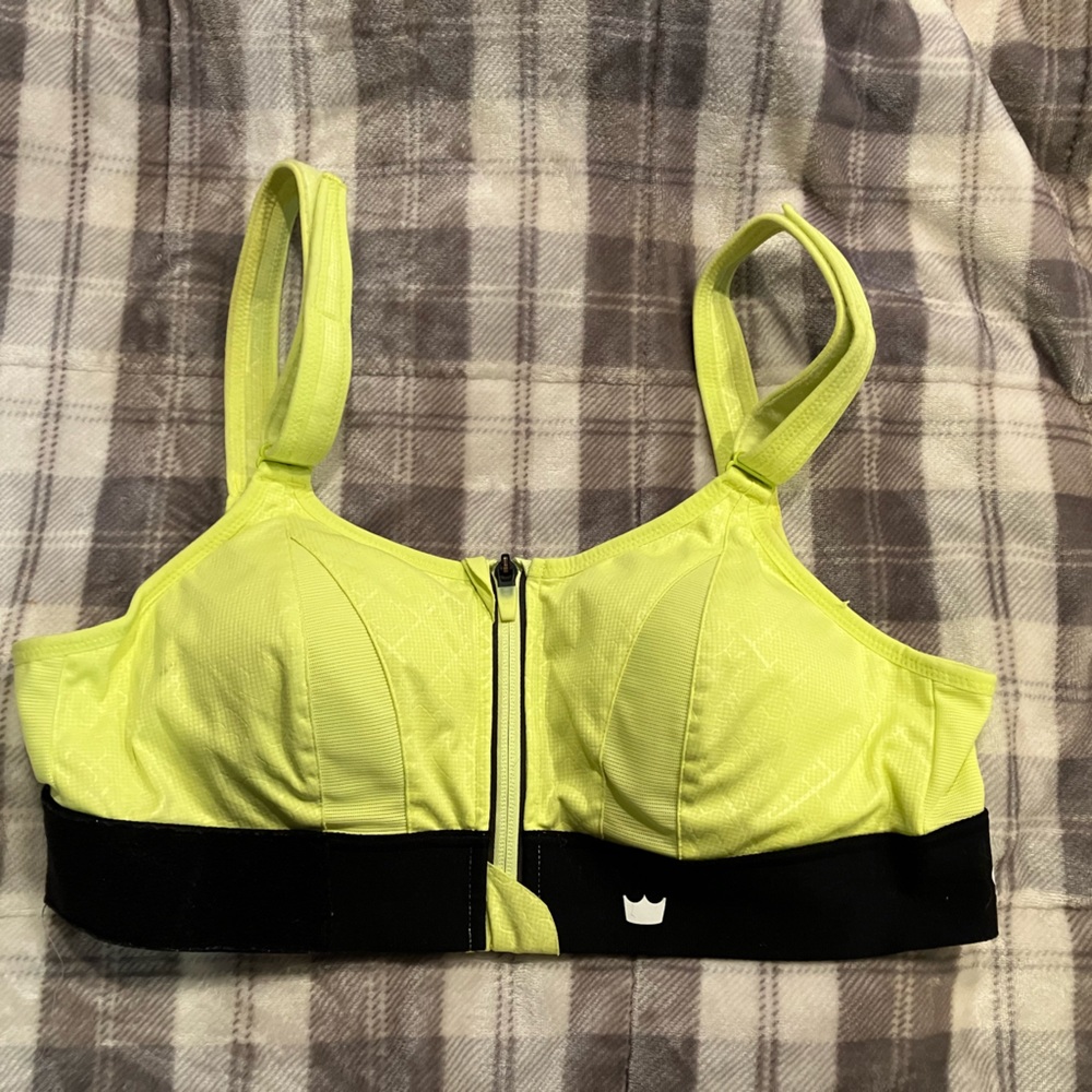 She fit sports bra